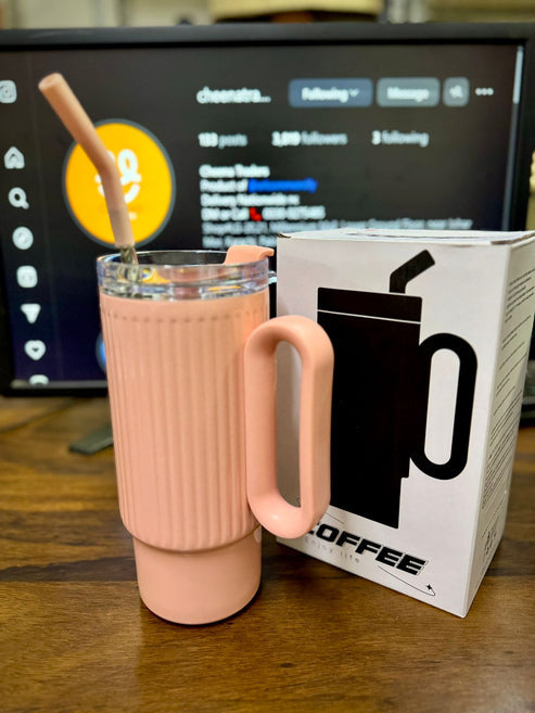 Pink Ribbed Handle Tumbler – 20 oz Insulated Straw Mug