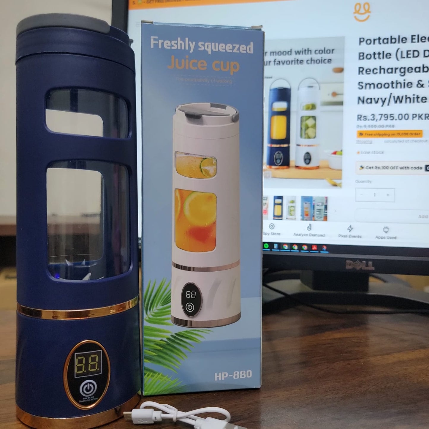 Portable Electric Blender Bottle (LED Display, USB Rechargeable) – Personal Smoothie & Shake Maker – Navy/White