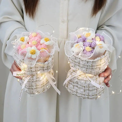 Wool Knitted Bouquet Simulation Puff Flower Classic Style Hand Bouquet Fabric Knitted Flower Bouquet