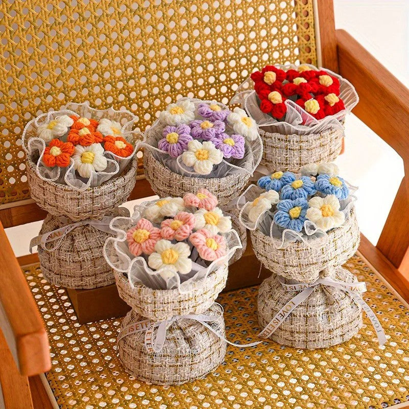 Wool Knitted Bouquet Simulation Puff Flower Classic Style Hand Bouquet Fabric Knitted Flower Bouquet