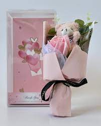 “Gifting Bouquet with Teddy Bear – Perfect Mini Romantic Gift”