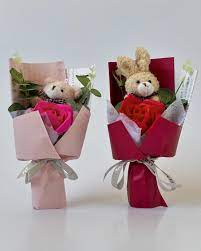 “Gifting Bouquet with Teddy Bear – Perfect Mini Romantic Gift”